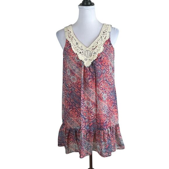 As U Wish Coral and Cream Lace Dress, Size XS - Picture 1 of 7